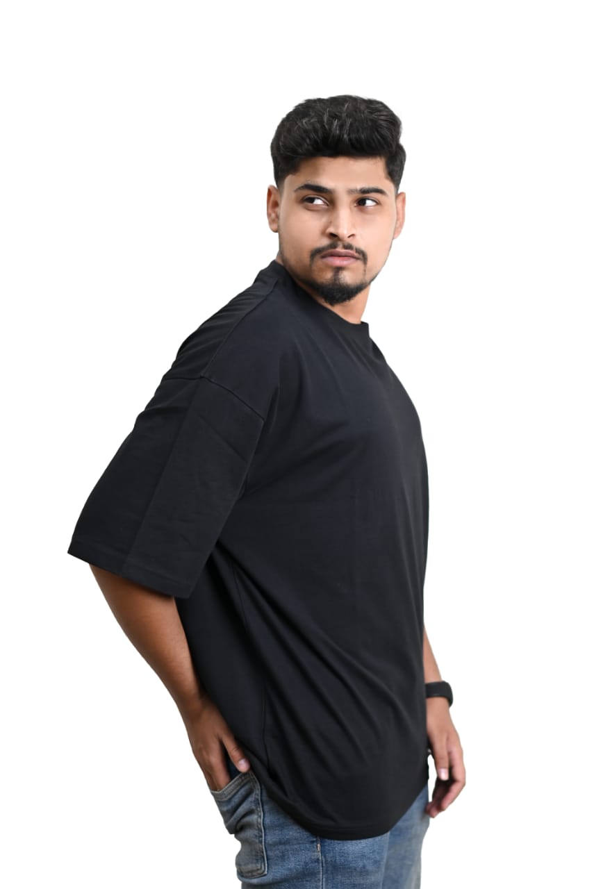 Black Oversized Premium T-Shirt - sidewalk.pk